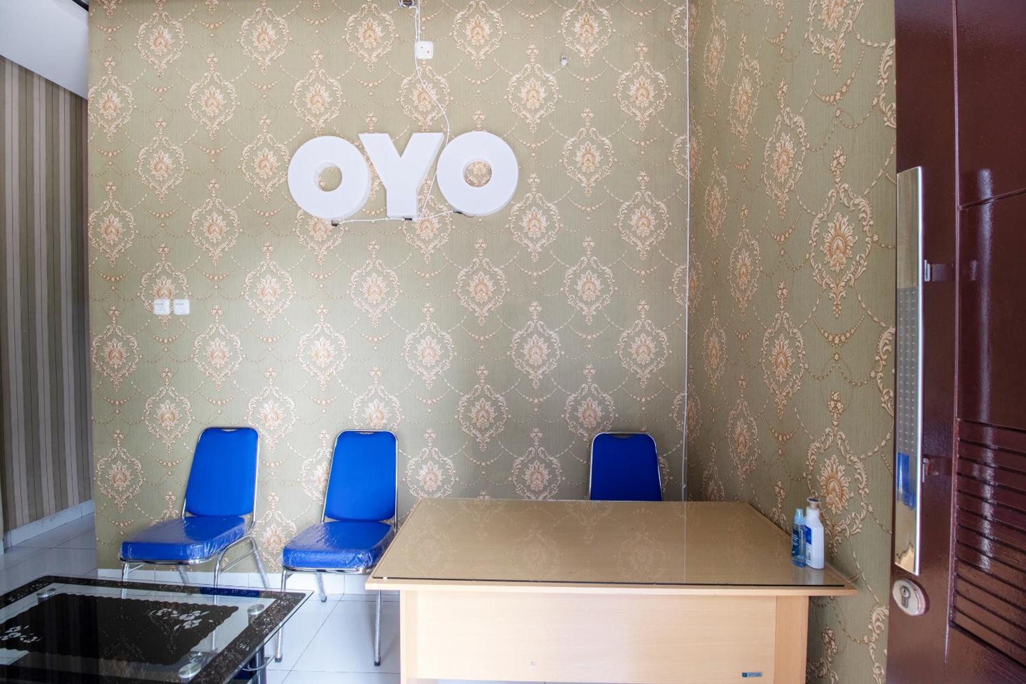Oyo 3253 Sofia Residence Telukjambe Zewnętrze zdjęcie