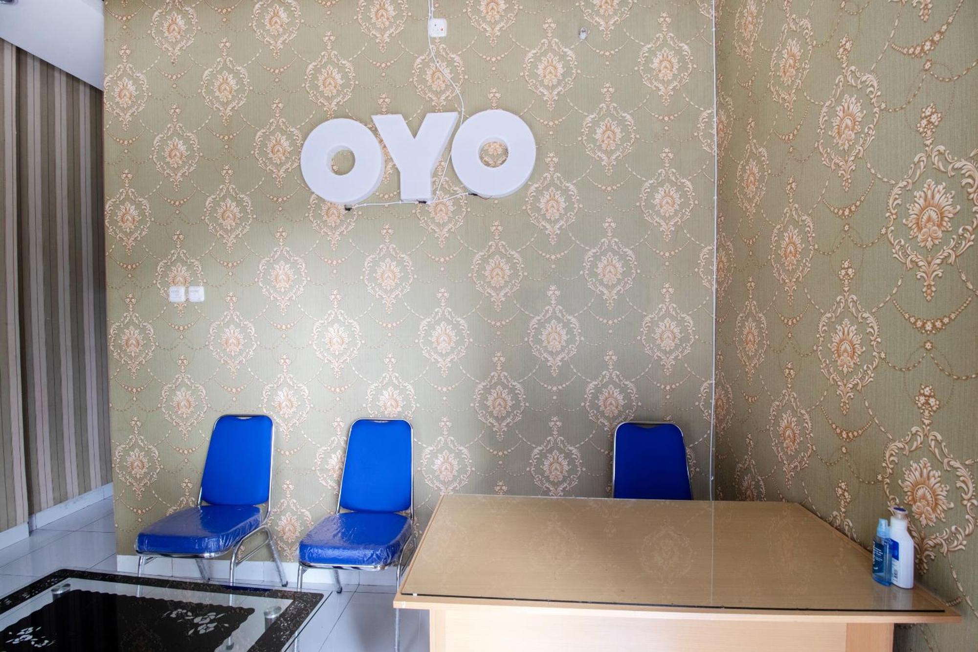 Oyo 3253 Sofia Residence Telukjambe Zewnętrze zdjęcie
