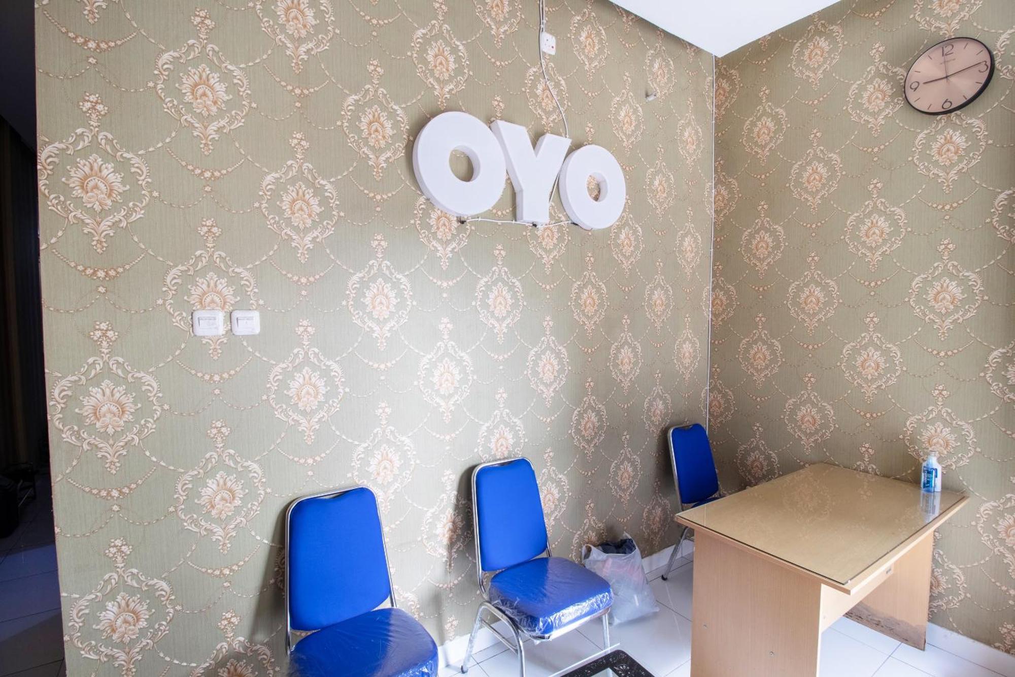 Oyo 3253 Sofia Residence Telukjambe Zewnętrze zdjęcie